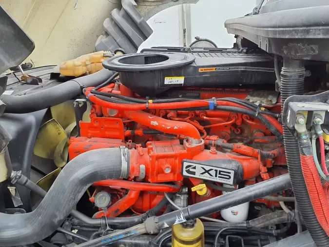 2019 NAVISTAR INTERNATIONAL LT625 SLPR CAB