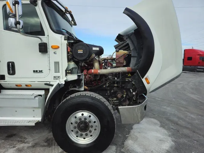 2019 International HX620