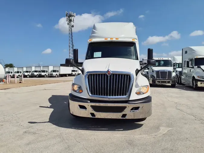 2020 NAVISTAR INTERNATIONAL LT625 SLPR CAB