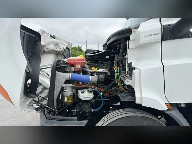 2020 Freightliner Cascadia