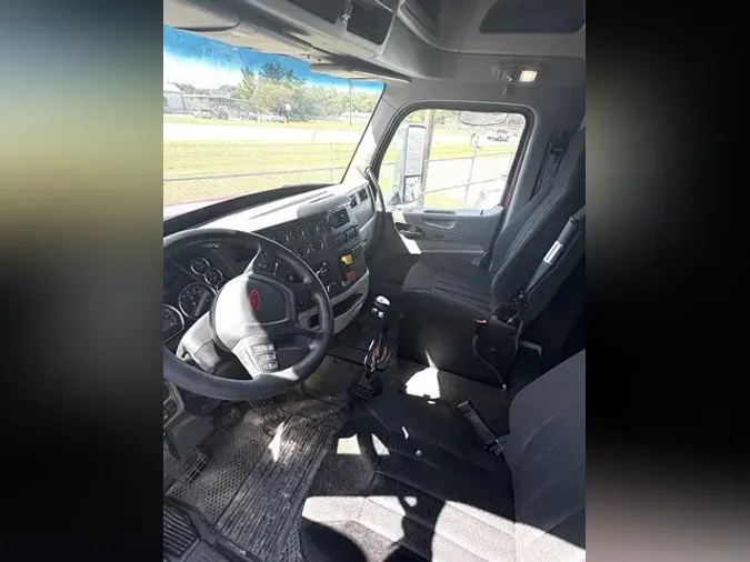 2020 PETERBILT 567
