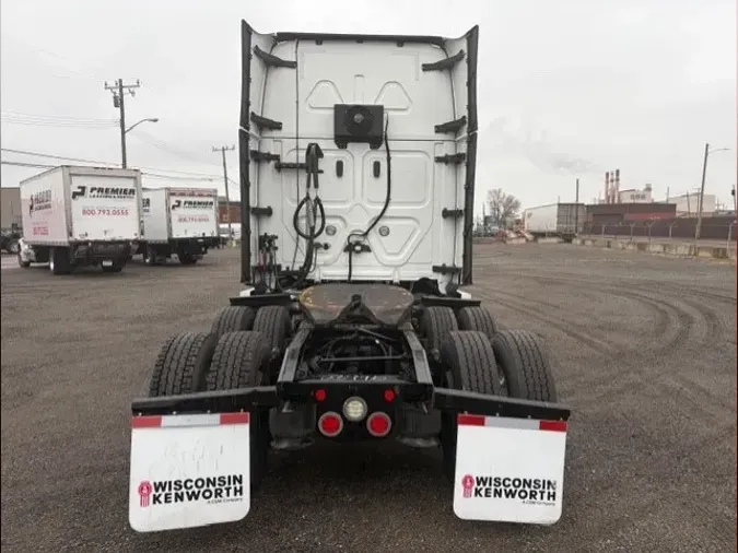 2022 Freightliner Cascadia