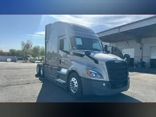2025 Freightliner Cascadia 126