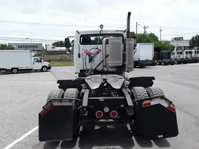 2017 FREIGHTLINER M2 106