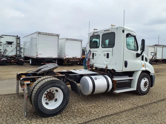 2014 FREIGHTLINER/MERCEDES CASCADIA 125