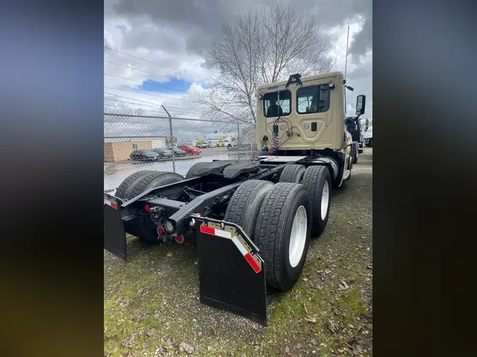 2016 FREIGHTLINER/MERCEDES CASCADIA 125535572048c5cdf7780f2b9a8b7ff9444