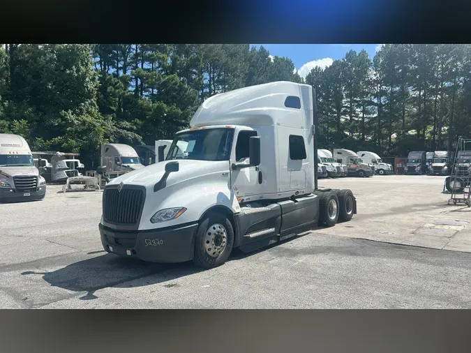 2022 International LT