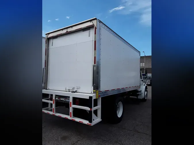2019 FREIGHTLINER M2 106