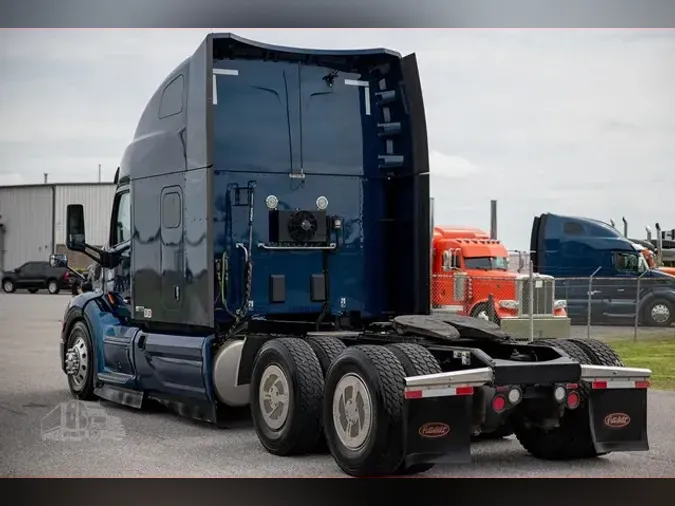 2020 PETERBILT 579