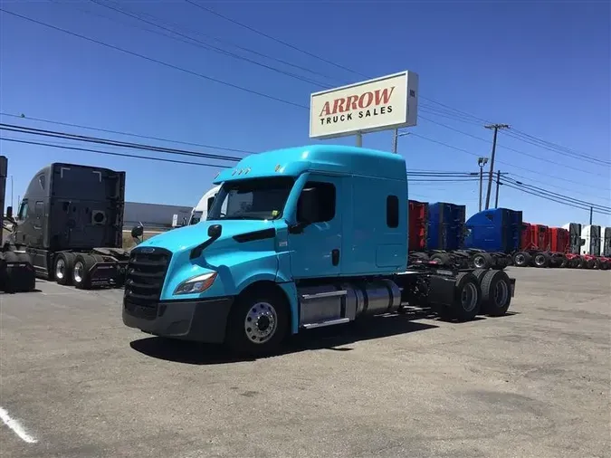 2021 FREIGHTLINER CASCADIA
