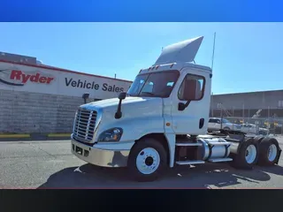 2019 FREIGHTLINER/MERCEDES CASCADIA 125