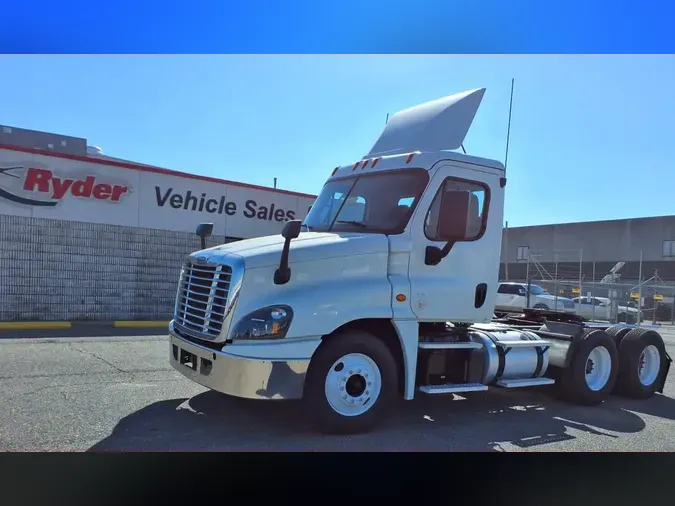 2019 FREIGHTLINER/MERCEDES CASCADIA 125535f1734a4672088775dac500ea5c8ca