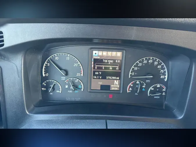 2025 Freightliner Cascadia 126