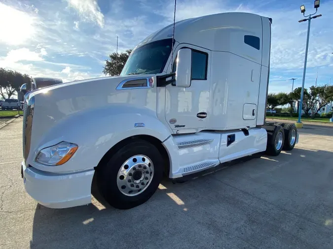 2021 Kenworth T680