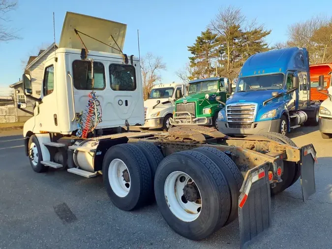 2019 FREIGHTLINER/MERCEDES NEW CASCADIA PX126645365566151f521746894090cc2e35001