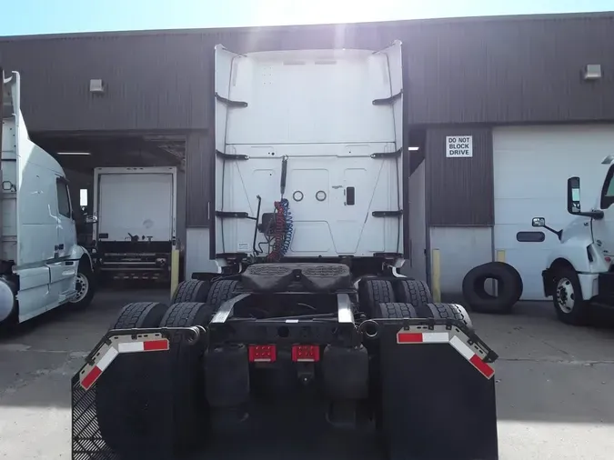 2020 NAVISTAR INTERNATIONAL LT625 SLPR CAB