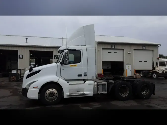 2019 Volvo VNL300