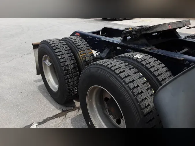 2018 Volvo VNL300