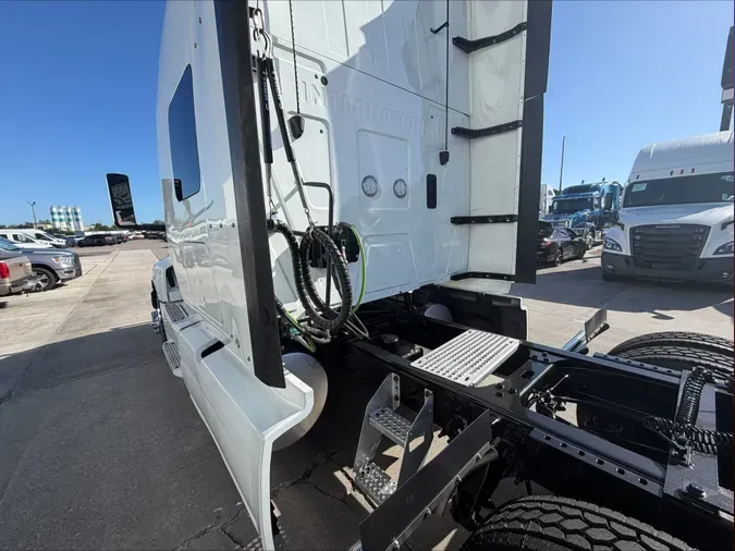 2022 International LT625536faf8f38a2993868369ef8c9c8280b