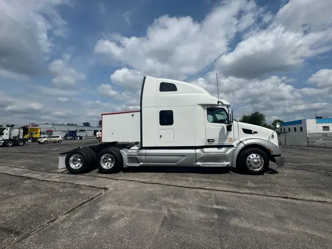 2022 Peterbilt 579