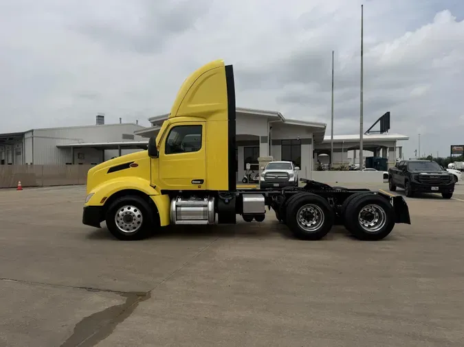2023 Peterbilt 579