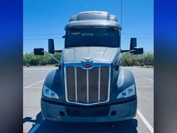 2022 Peterbilt 579