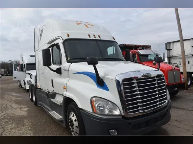 2017 FREIGHTLINER CASCADIA 125