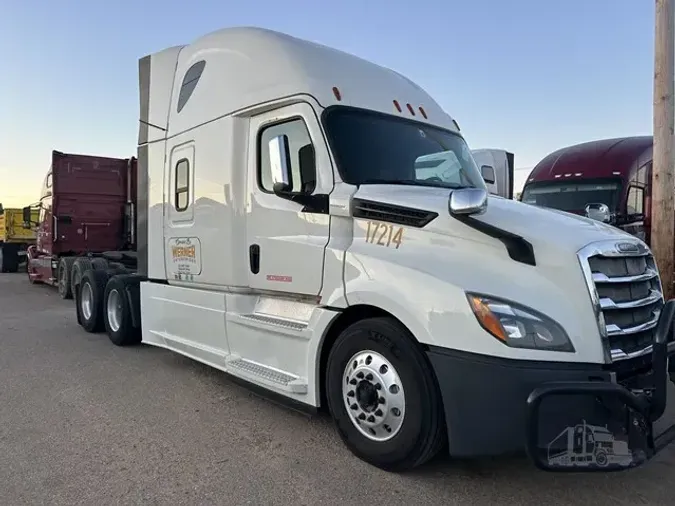 2019 FREIGHTLINER CASCADIA 126537e33b2c660c4a66fe14cfe6326463e