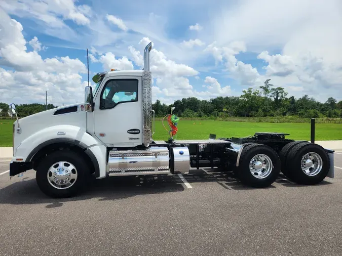 2026 Kenworth T880