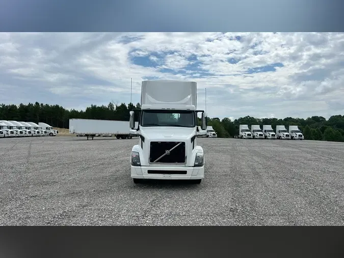 2016 Volvo VNL300