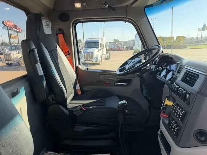 2021 Peterbilt 567538295e76d2cca1bb67d9d24f538263a