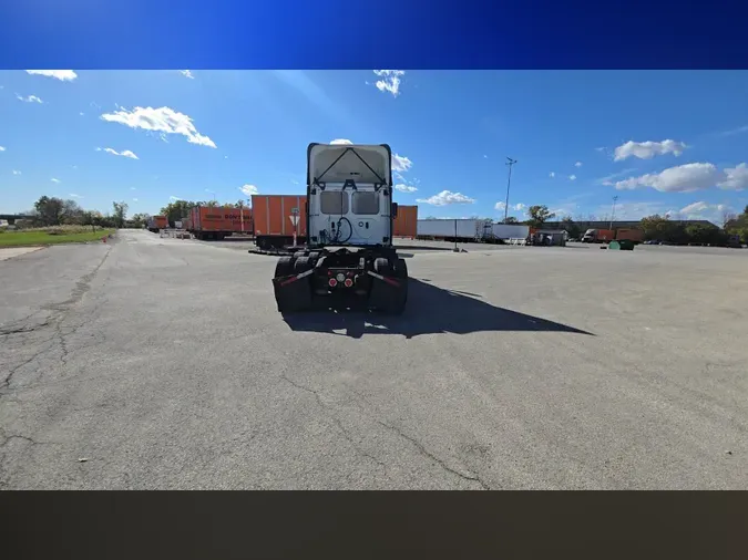 2020 Freightliner Cascadia 126