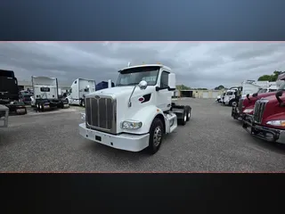 2023 Peterbilt 567