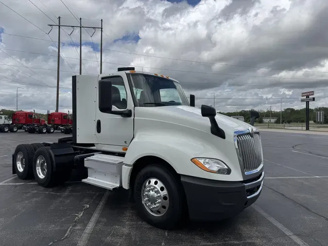 2020 International LT62553888fcfe928604475916da28150d90c