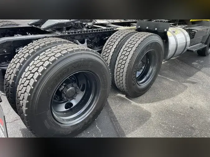 2018 INTERNATIONAL RH613