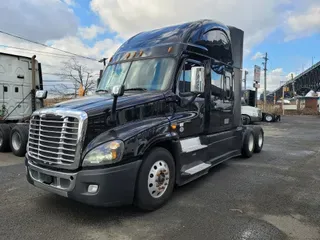2016 Freightliner CASCADIA 125