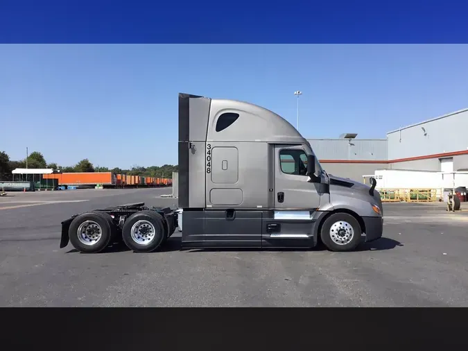2025 Freightliner Cascadia 126538f31287bfe0293fcdab1e028ea474c