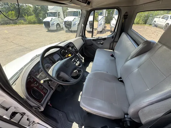 2020 Freightliner Business Class M2 106