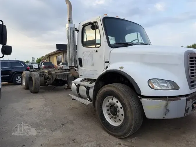 2007 FREIGHTLINER BUSINESS CLASS M2 106