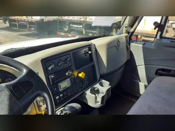 2019 NAVISTAR INTERNATIONAL 4300