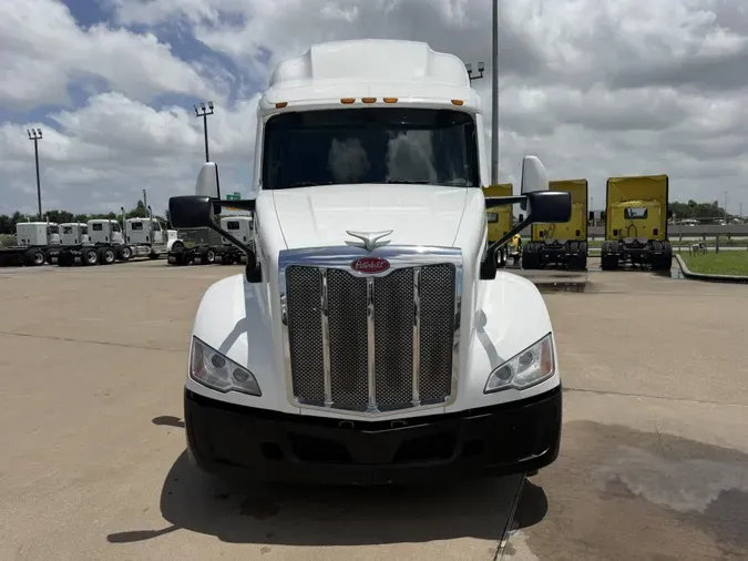 2022 Peterbilt 579