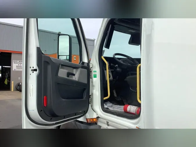 2022 Freightliner Cascadia 126