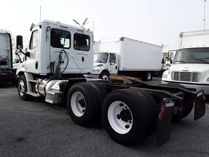 2018 FREIGHTLINER/MERCEDES CASCADIA 113