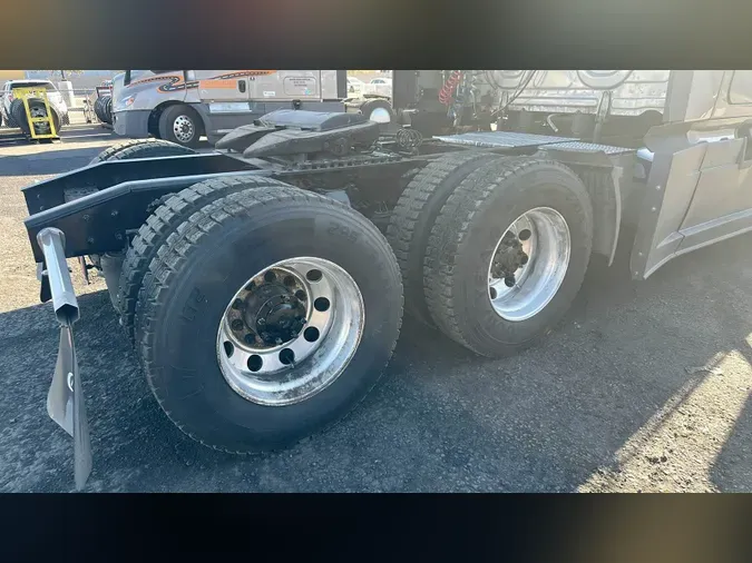 2024 Freightliner Cascadia 126