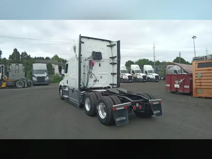 2022 Freightliner Cascadia 12653ae78c703de442da182b0e08f6c7502
