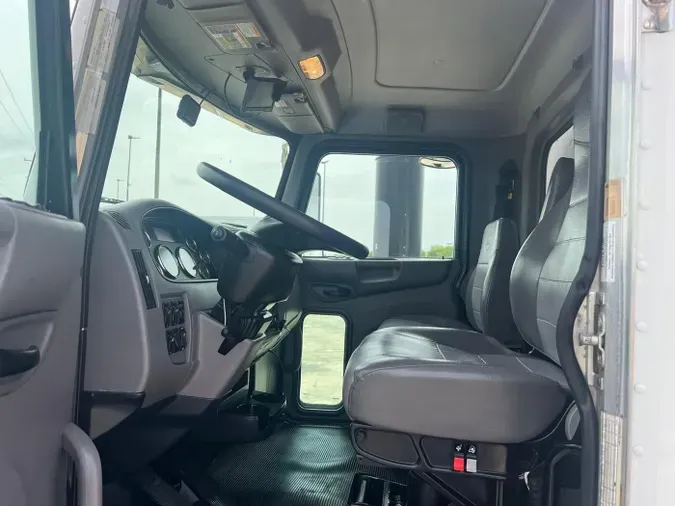 2022 Peterbilt 337
