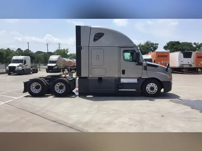 2021 Freightliner Cascadia