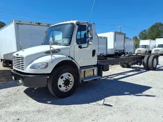 2020 FREIGHTLINER/MERCEDES M2 106