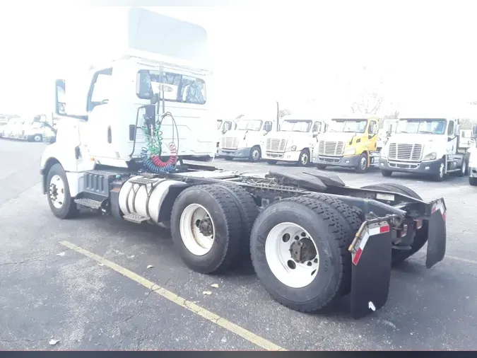 2019 NAVISTAR INTERNATIONAL LT625 DAYCAB T/A