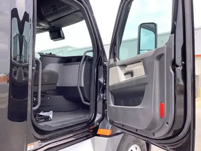 2021 Freightliner Cascadia